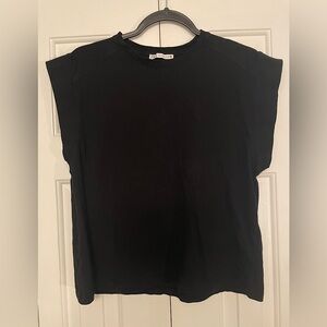3 FOR $15 ‼️ Zara black tee